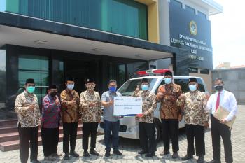 DPD LDII Gresik Terima 1 Unit Ambulance CSR Bank BRI